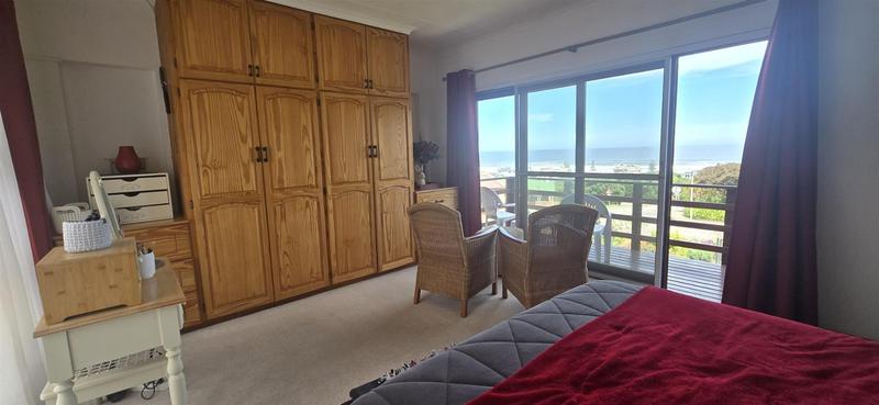 4 Bedroom Property for Sale in Glentana Western Cape